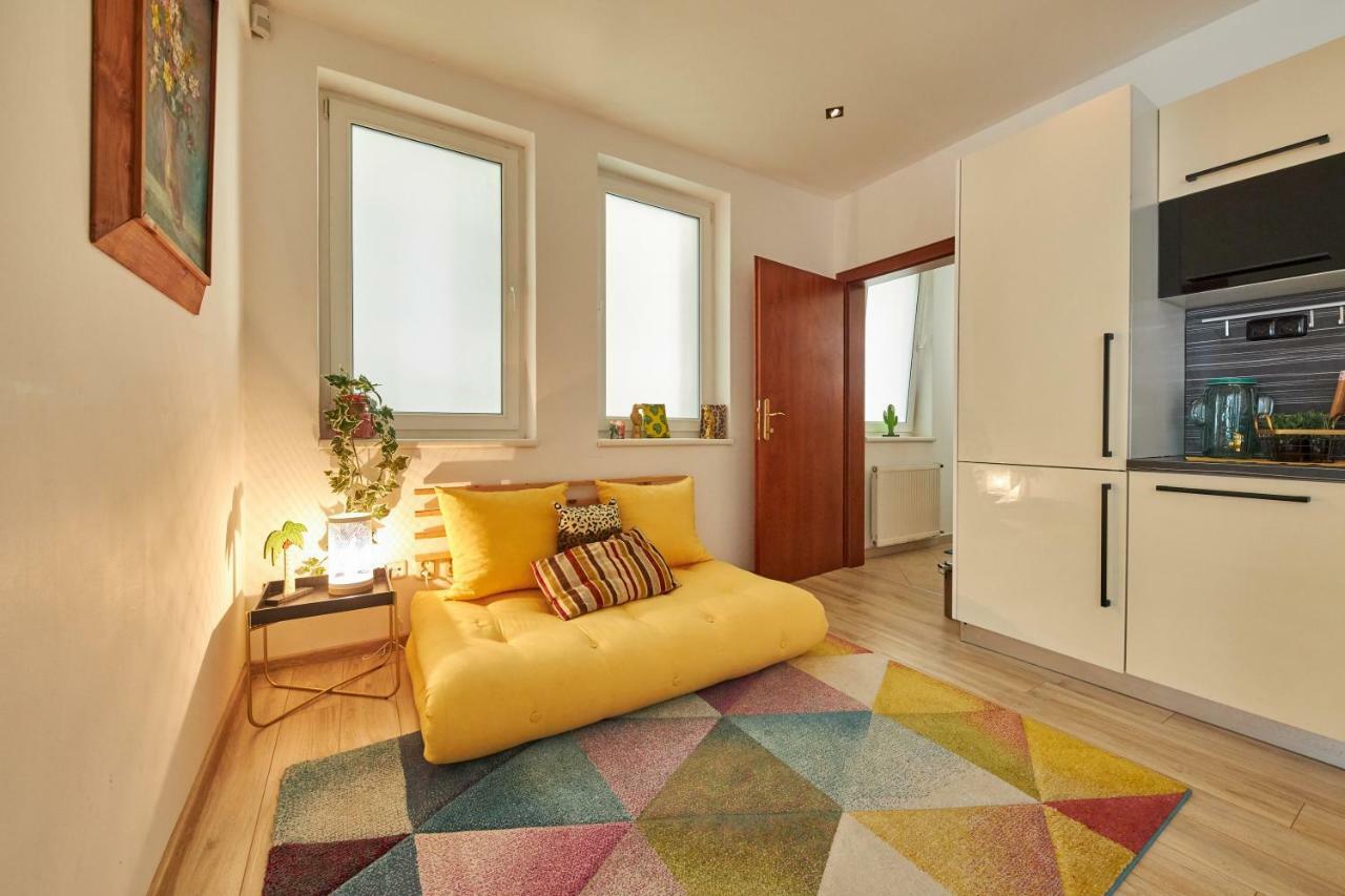 Pineapple Apartment Братислава Экстерьер фото